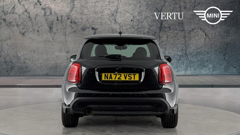 MINI Hatchback 1.5 Cooper Exclusive 3dr Auto Petrol Hatchback